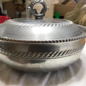Vintage Buenilum covered bowl.  Excellent condition.